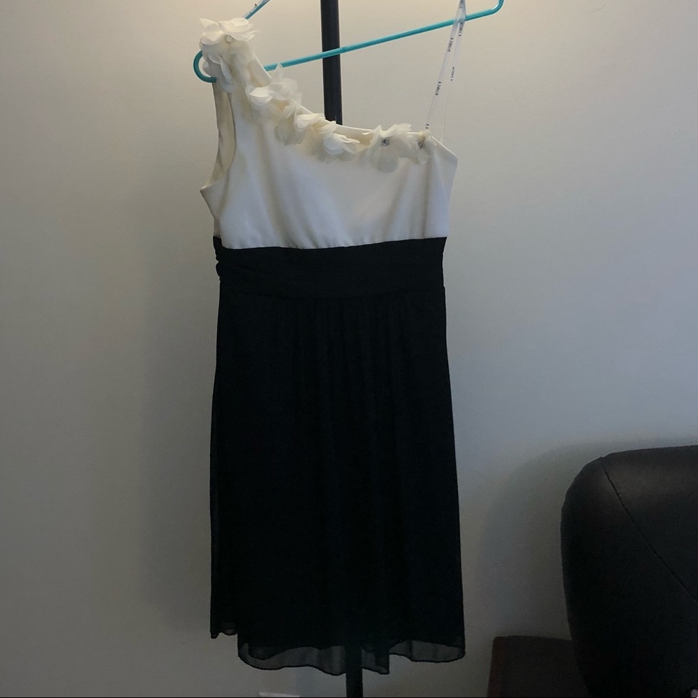 One shoulder black and white dress